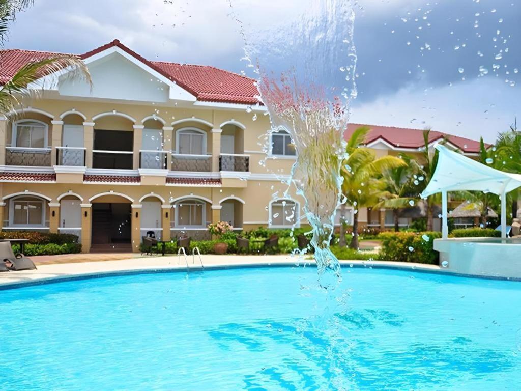 Moonbay Marina The Villas Olongapo Εξωτερικό φωτογραφία