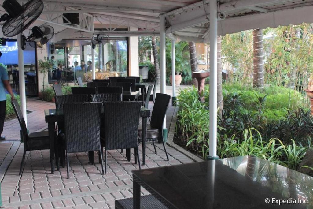 Moonbay Marina The Villas Olongapo Εξωτερικό φωτογραφία