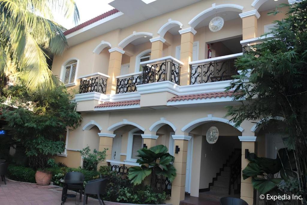 Moonbay Marina The Villas Olongapo Εξωτερικό φωτογραφία