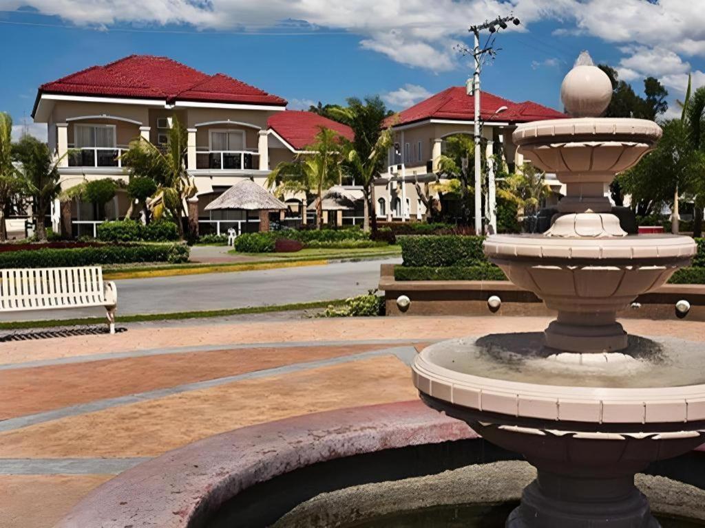 Moonbay Marina The Villas Olongapo Εξωτερικό φωτογραφία