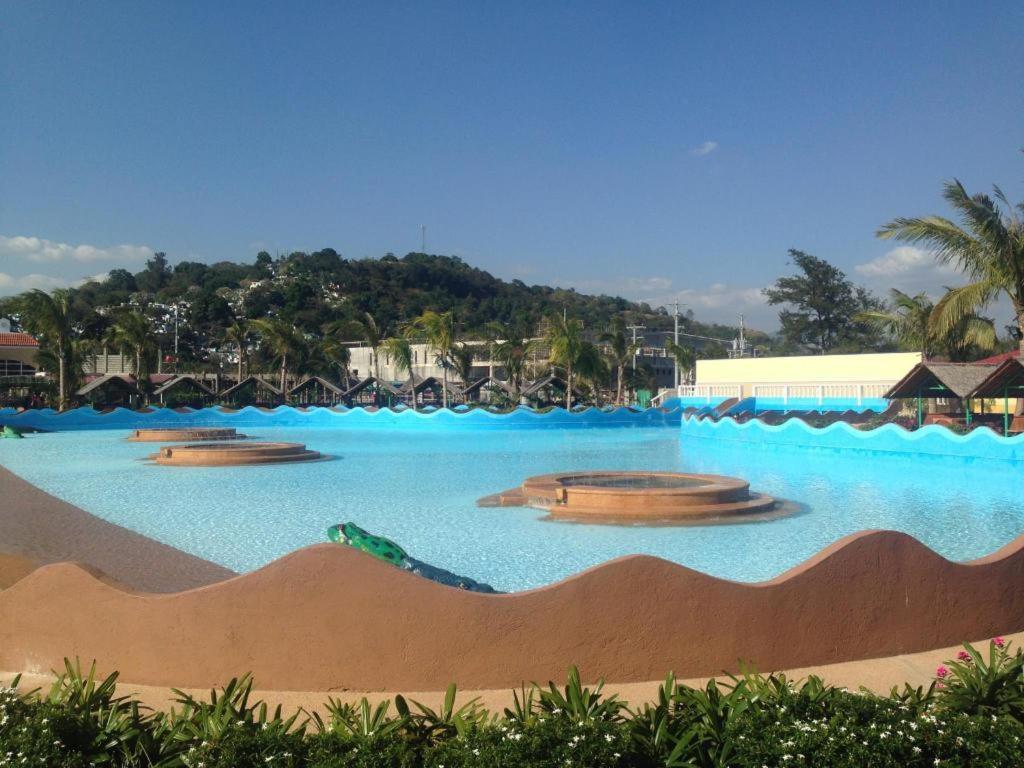 Moonbay Marina The Villas Olongapo Εξωτερικό φωτογραφία