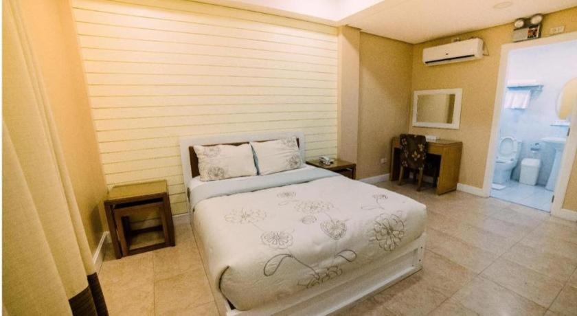 Moonbay Marina The Villas Olongapo Εξωτερικό φωτογραφία